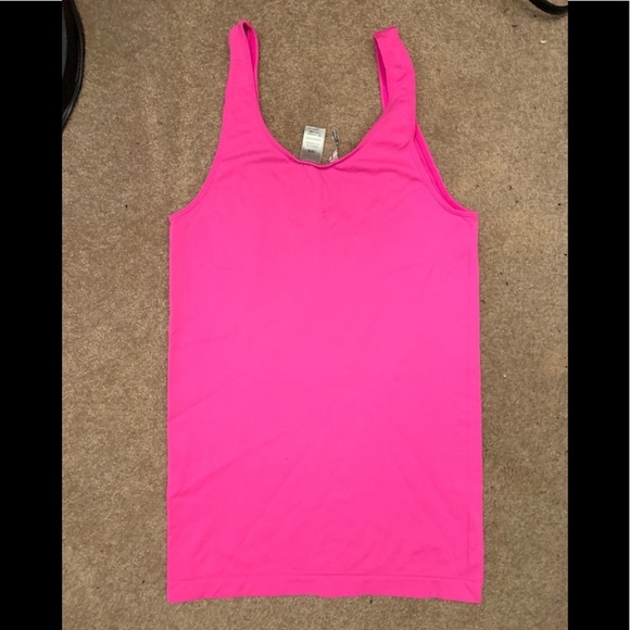 Buckle tank top - Picture 2 of 7